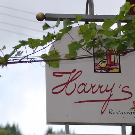 Harry's Vinothek & Restaurant Otel