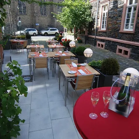 Hotel Harry's Vinothek & Restaurant 3*